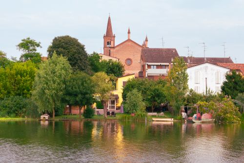 Interno Verde Acqua, 20 e 21 settembre nei giardini affacciati sui laghi