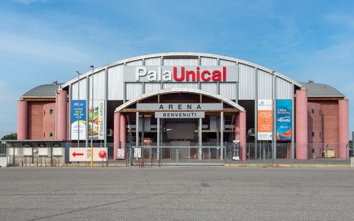 Nuova stagione al PalaUnical: spettacoli, concerti, fiere e meeting